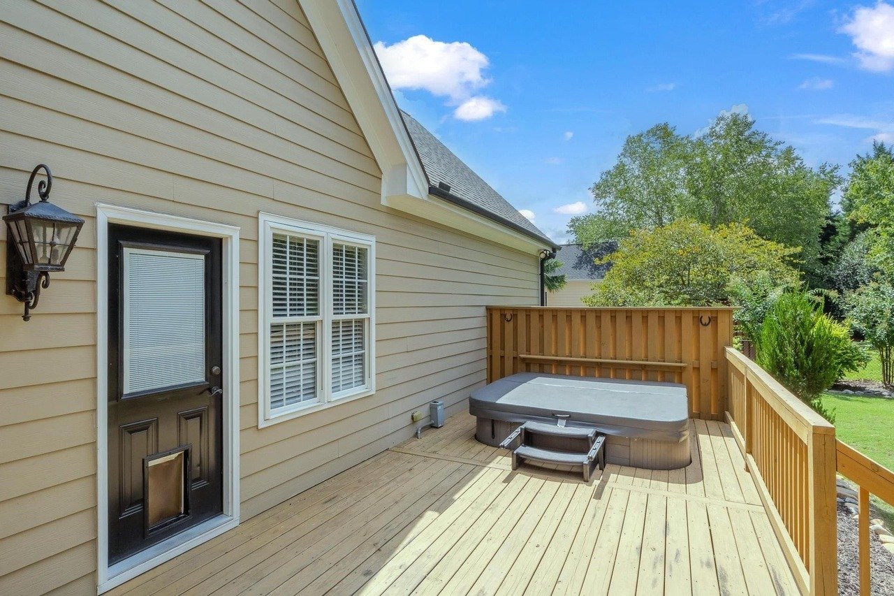 223 Kintyre Dr