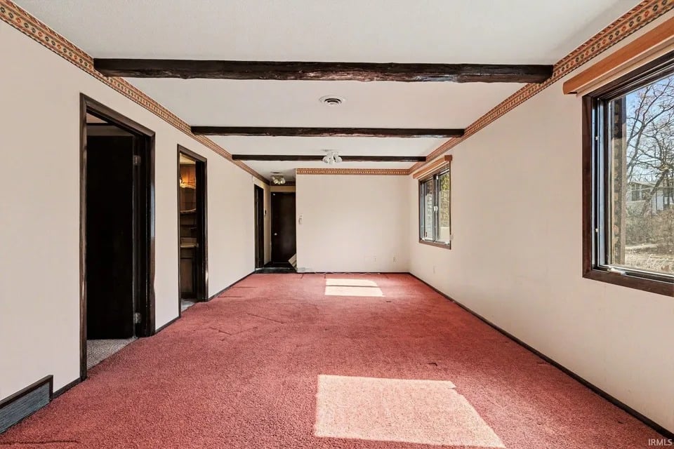 62 Ski Hill Rd