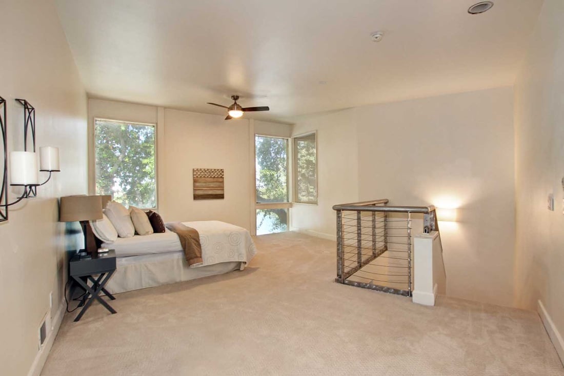 River Front Luxury Modern Home at 6333 Garden Highway!