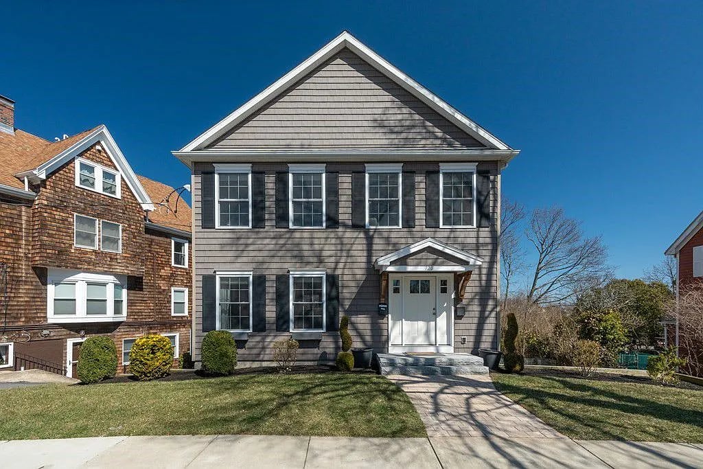 118-120 Bowdoin St #2