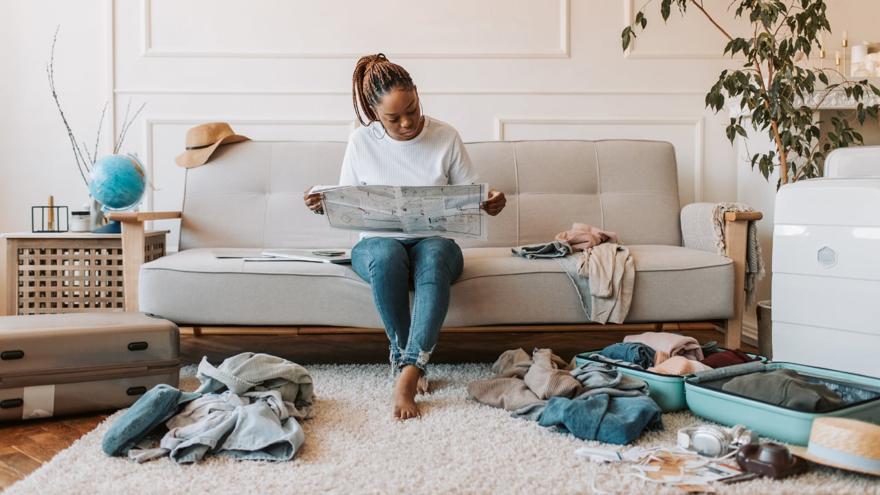 A Simple Guide to Maintaining an Organized Home All Year Long