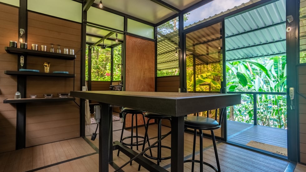 Riverfront Surf House in Playa Dominical Walk to the Beach