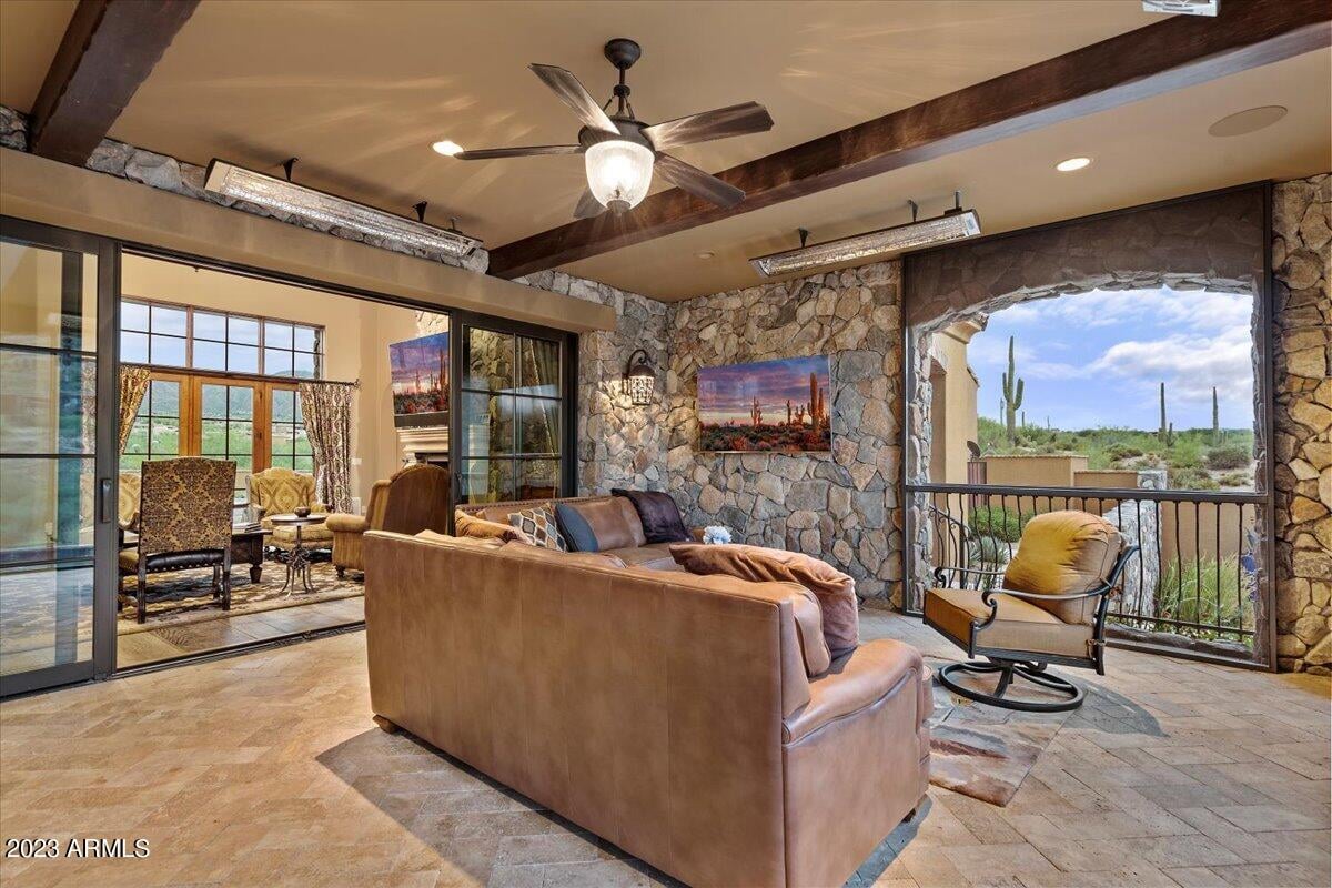 9514 E Madera Dr