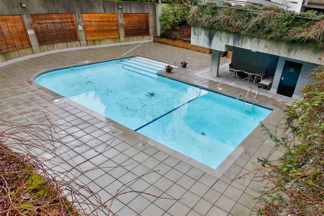 303-9521 Cardston Ct