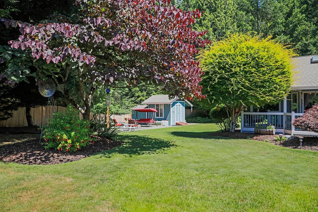 2147 Dunrobin Lane E
