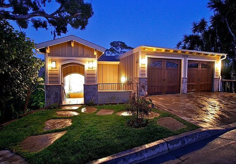 1219 Cerritos Dr