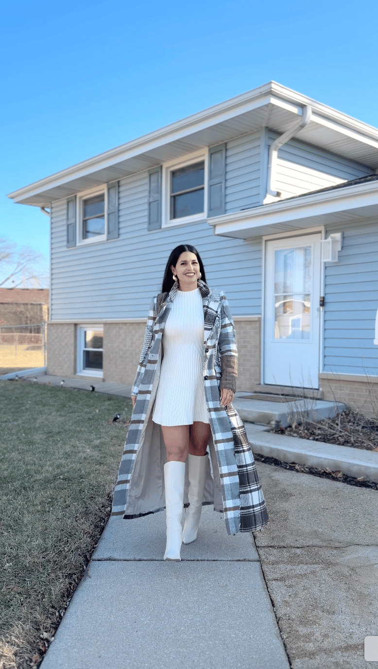 665 W Lake Manor Dr. Addison, IL