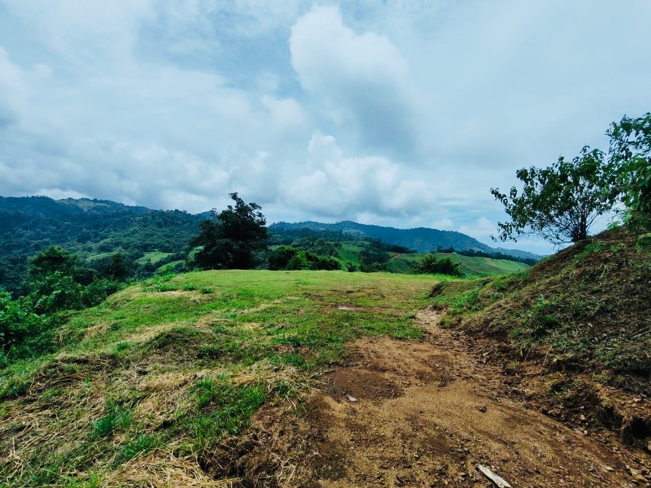 Off-Grid Mountain & River View Estate — 4.94 Acres | Sea Views | San Cristóbal de Aguirre