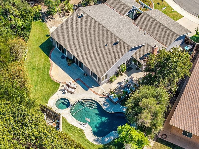 26651 Morena Dr