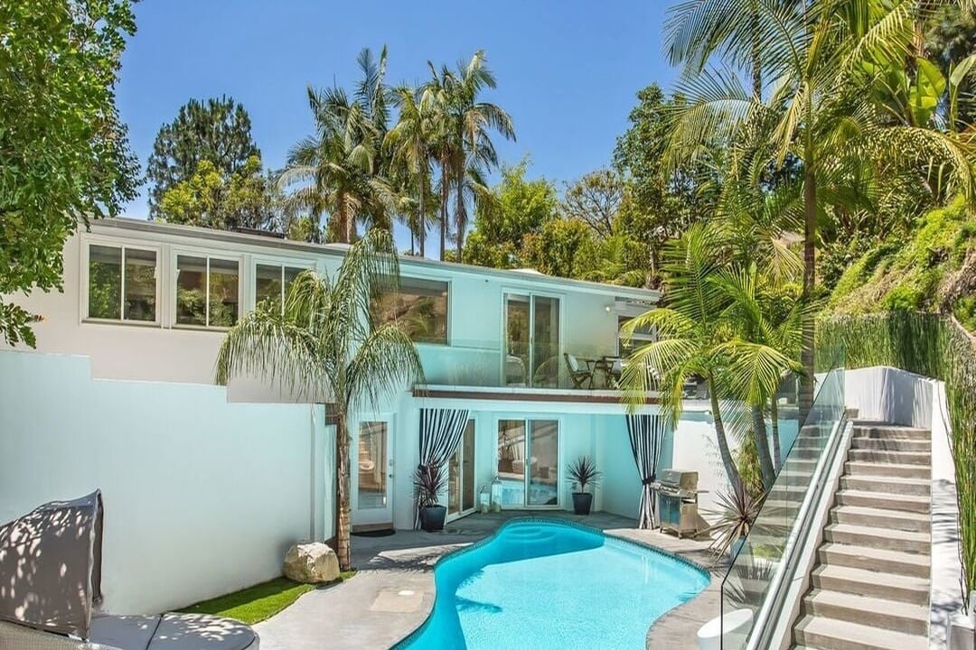 Halo Manor, Braeridge Dr, 90210