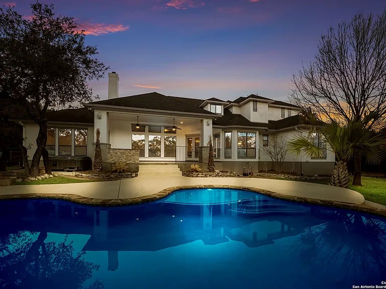 1449 River Way