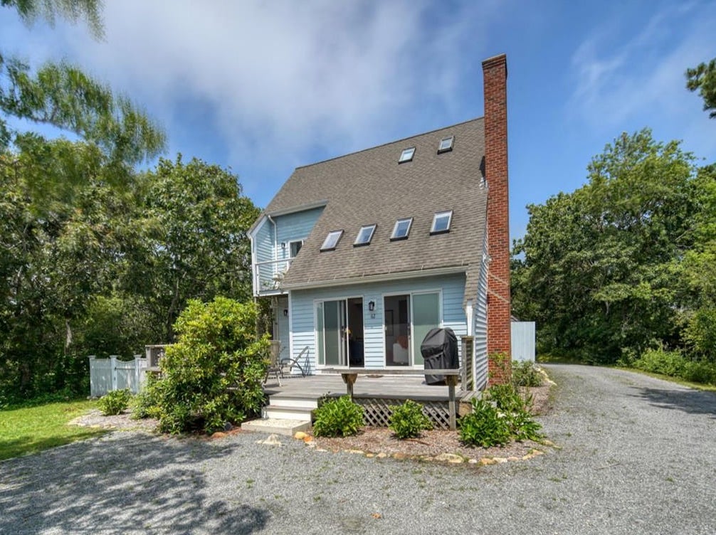 62 Schoolhouse Rd
