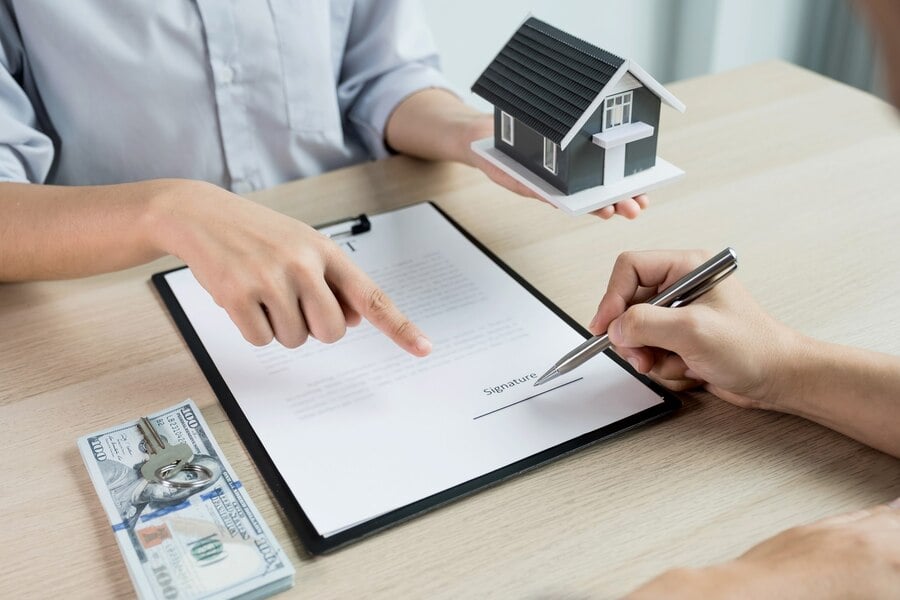 Borrowing Structure in Real Estate