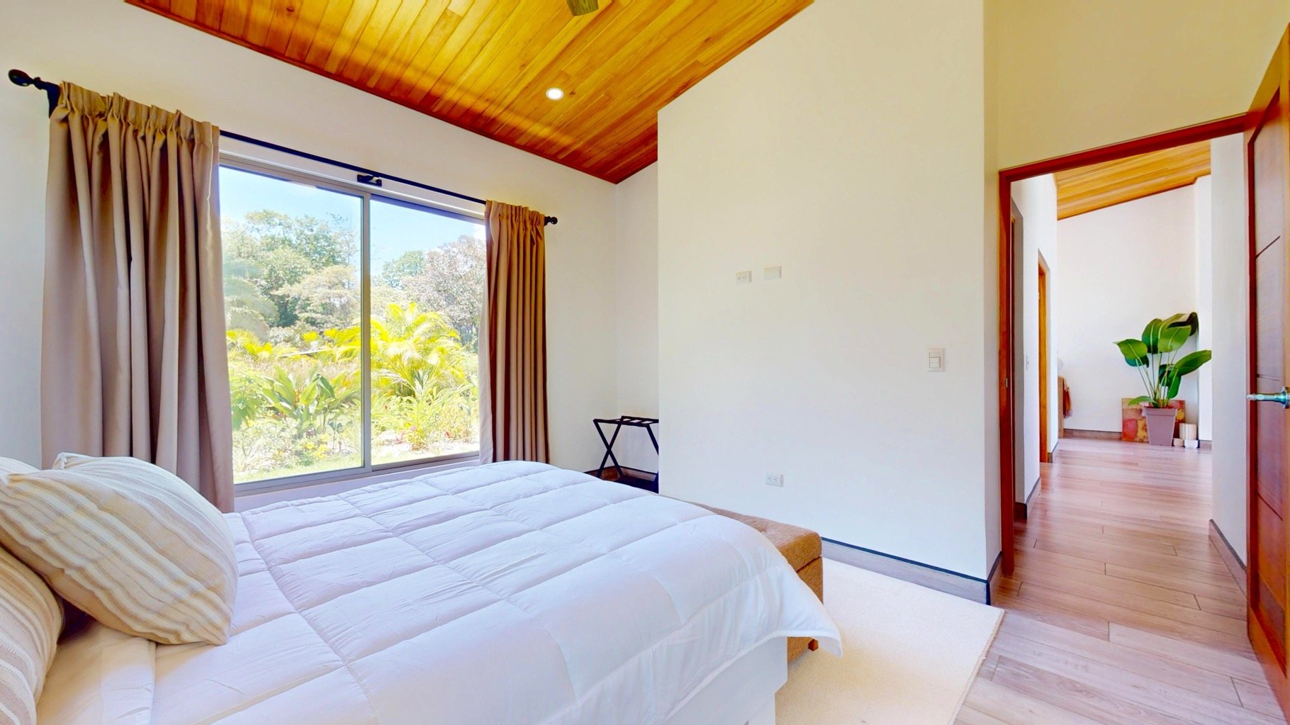 Modern 3-Bedroom Home with Pool in Gated Community, Ojochal, Costa Rica
