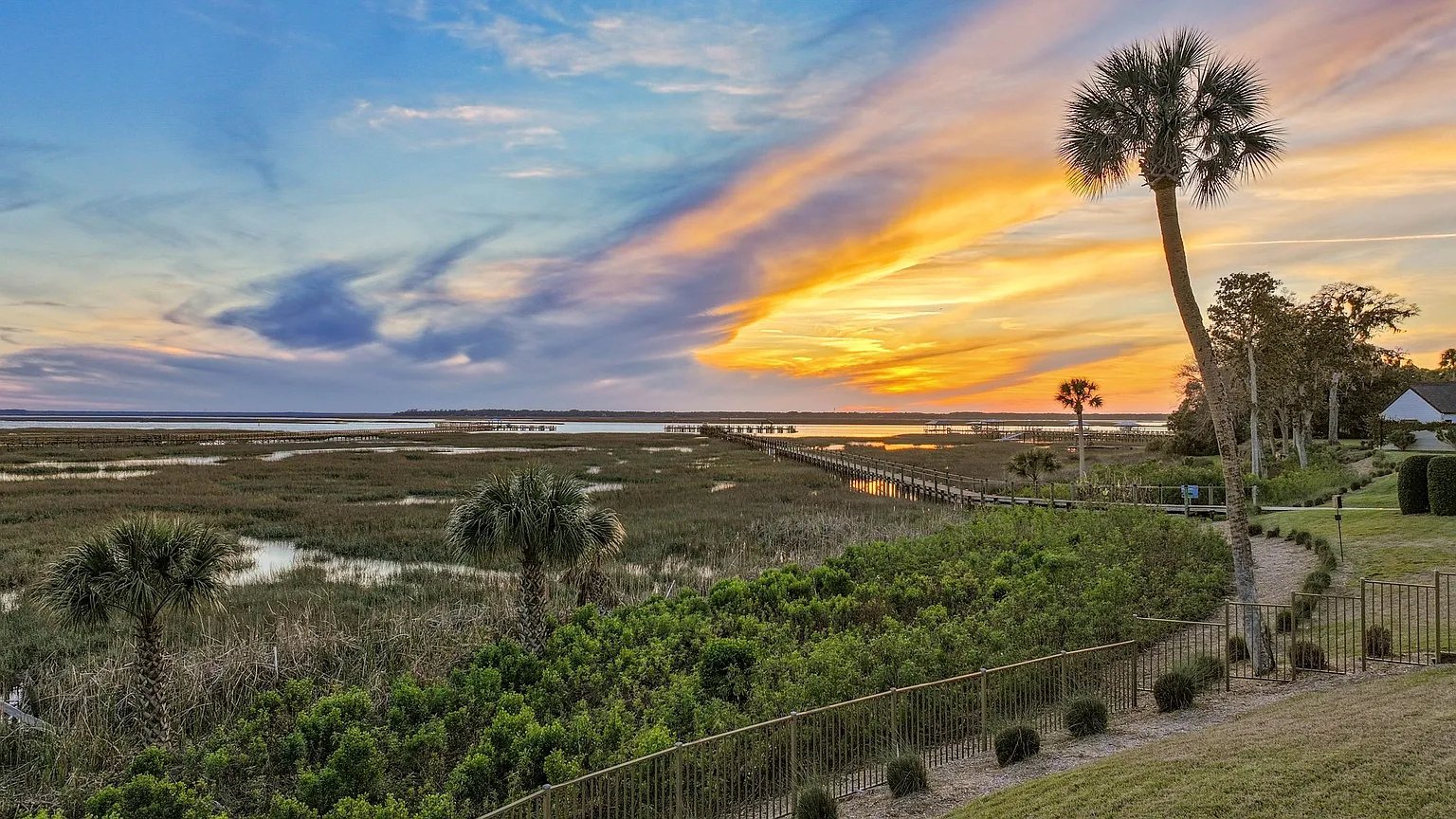 5069 First Coast Hwy #202D