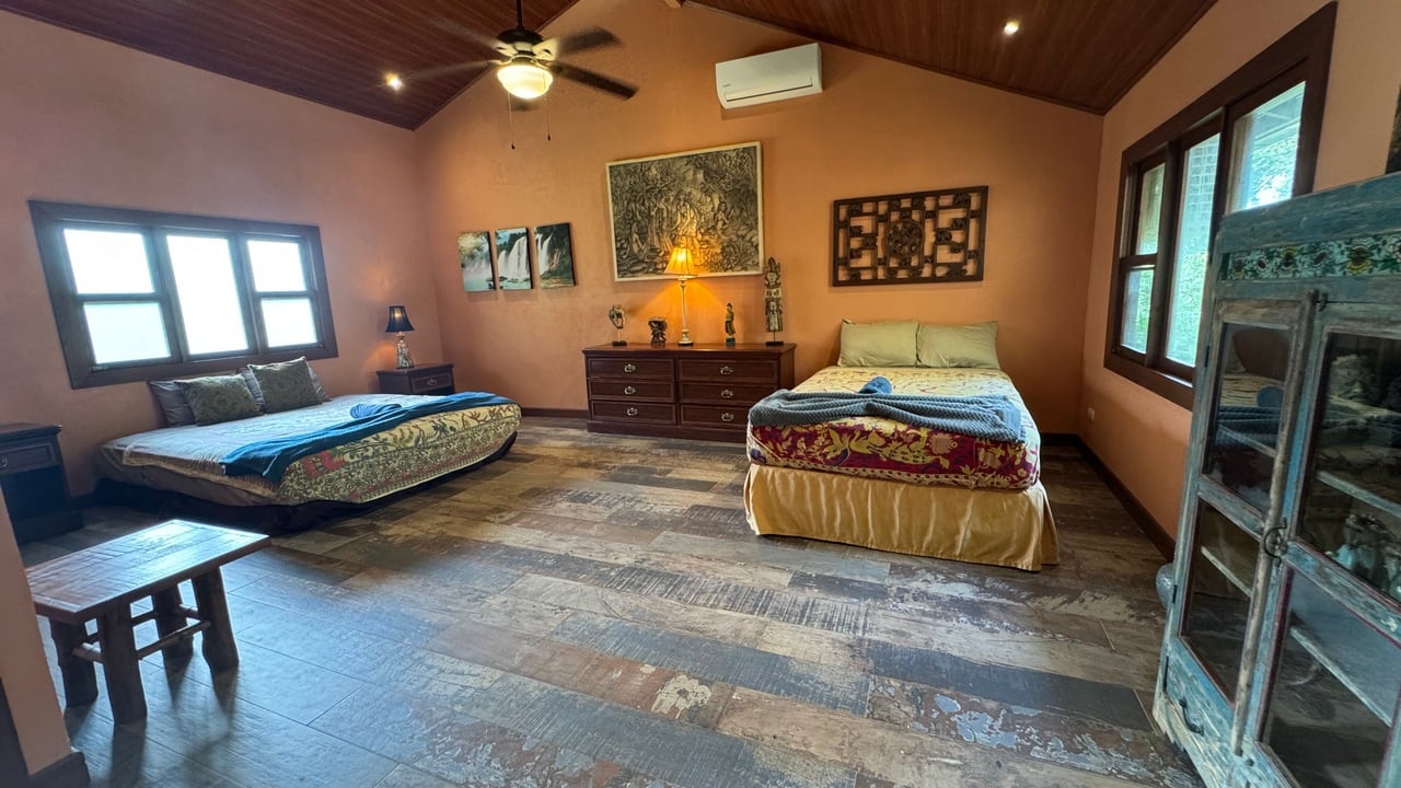 12 Room Hotel in Uvita with Ocean View Expansion Land