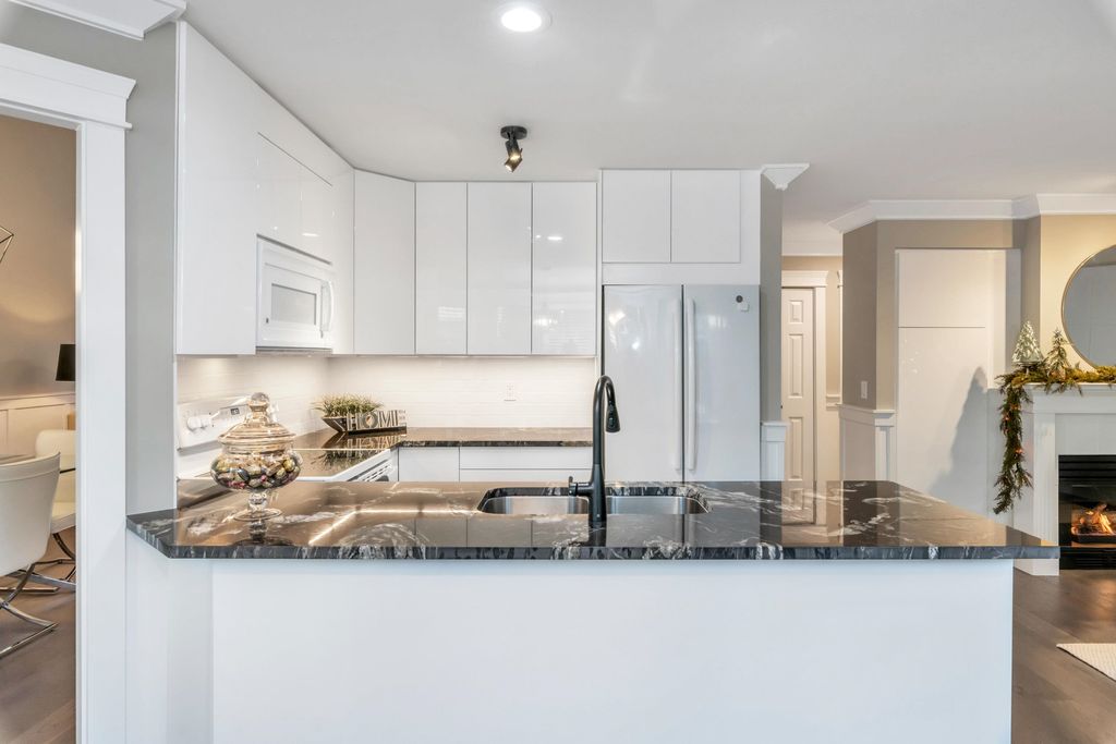 8560 162 St, #43