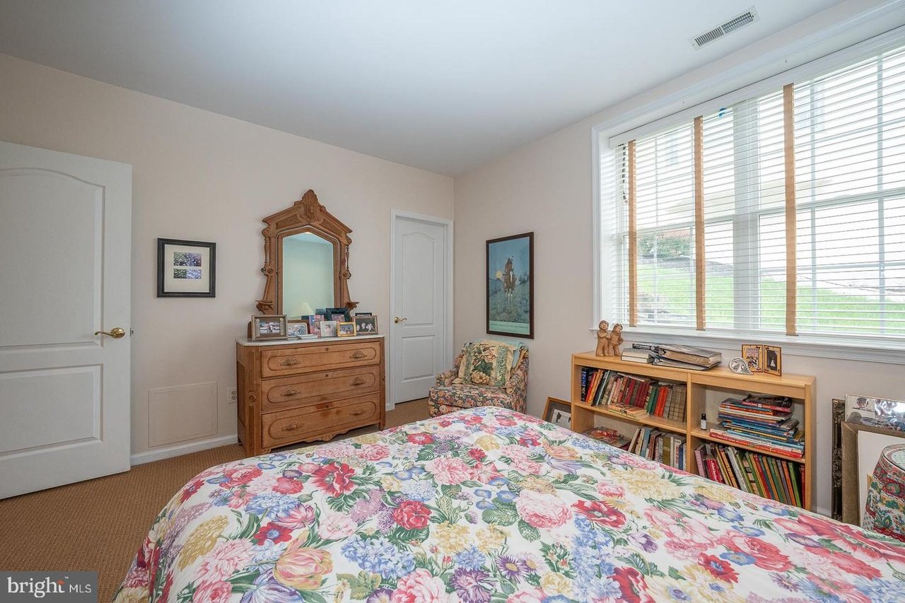 1109 Riverview Ln