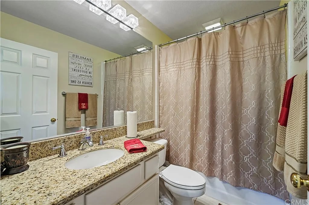 1417 Rancho Hills Dr