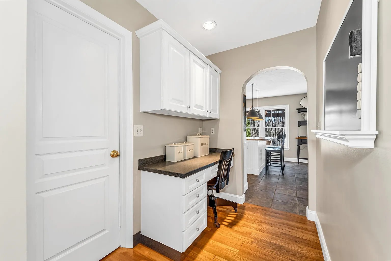 5 Squamscott Cir