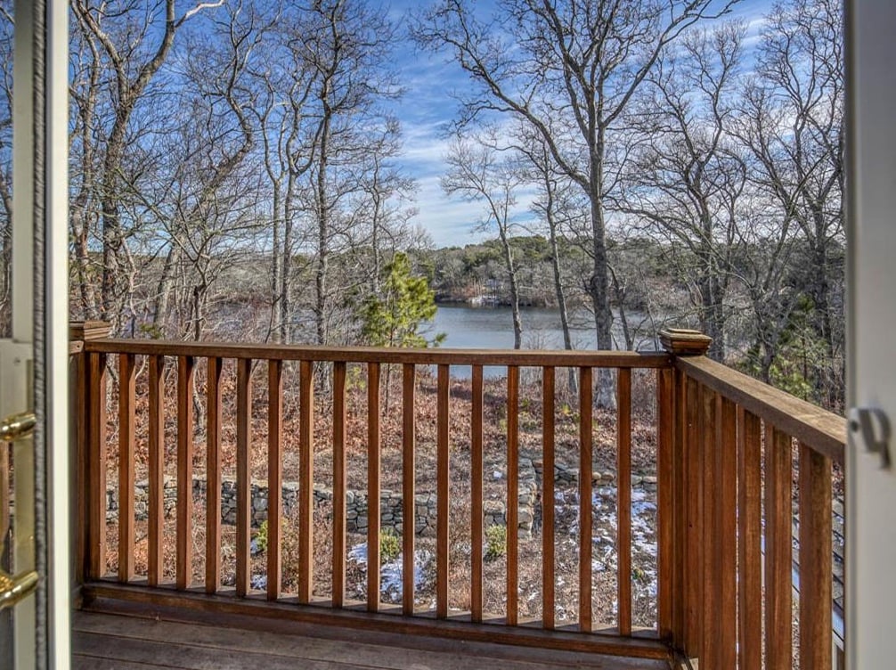 6 Fresh Pond Rd