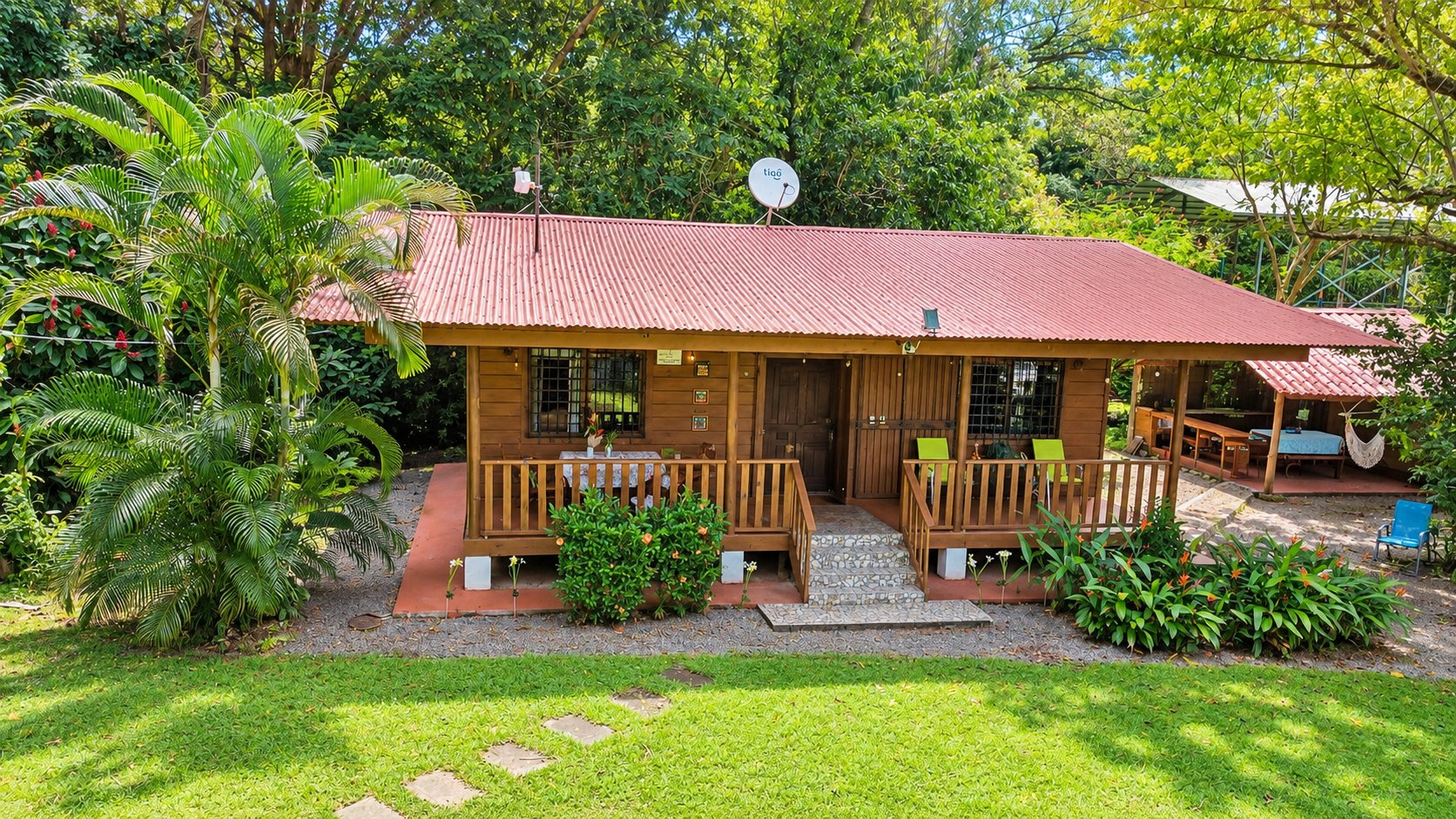 Riverside Cabin in Uvita | 0.98-Acre Estate with Room to Expand