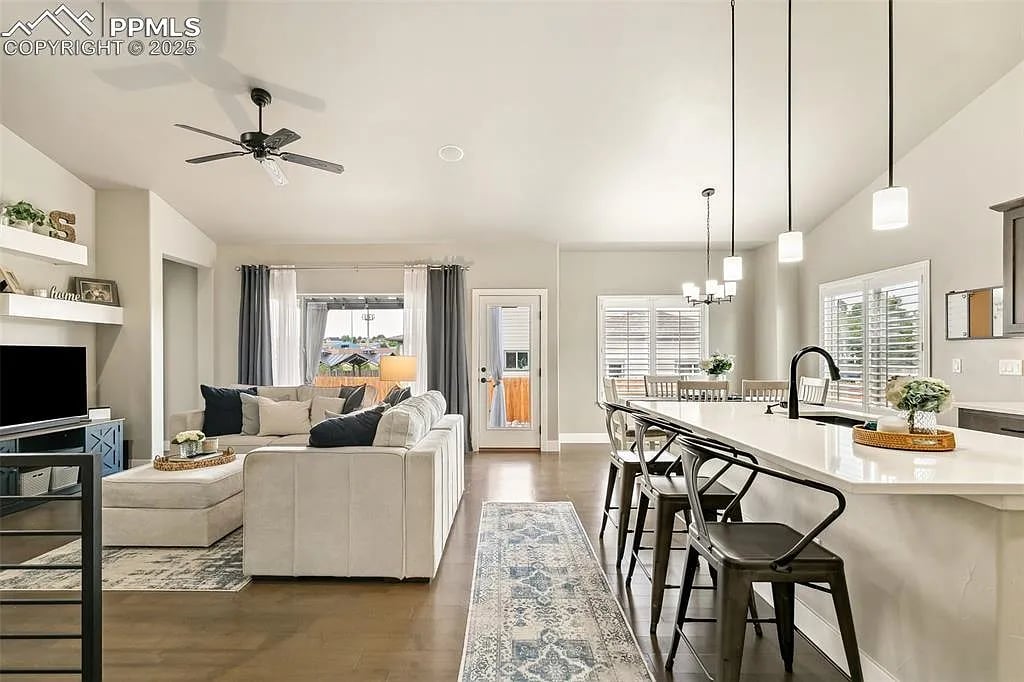 6792 David Anthony Ct