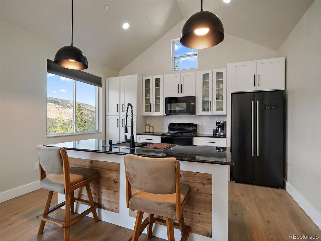 Evergreen Mountain Retreat on 3 Acres – 33884 Bergen View Trail, CO