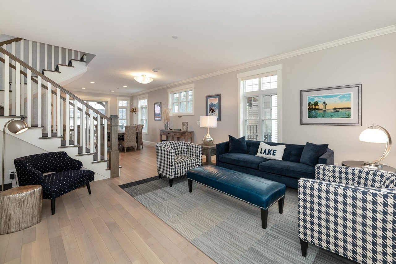 11 Island Dr