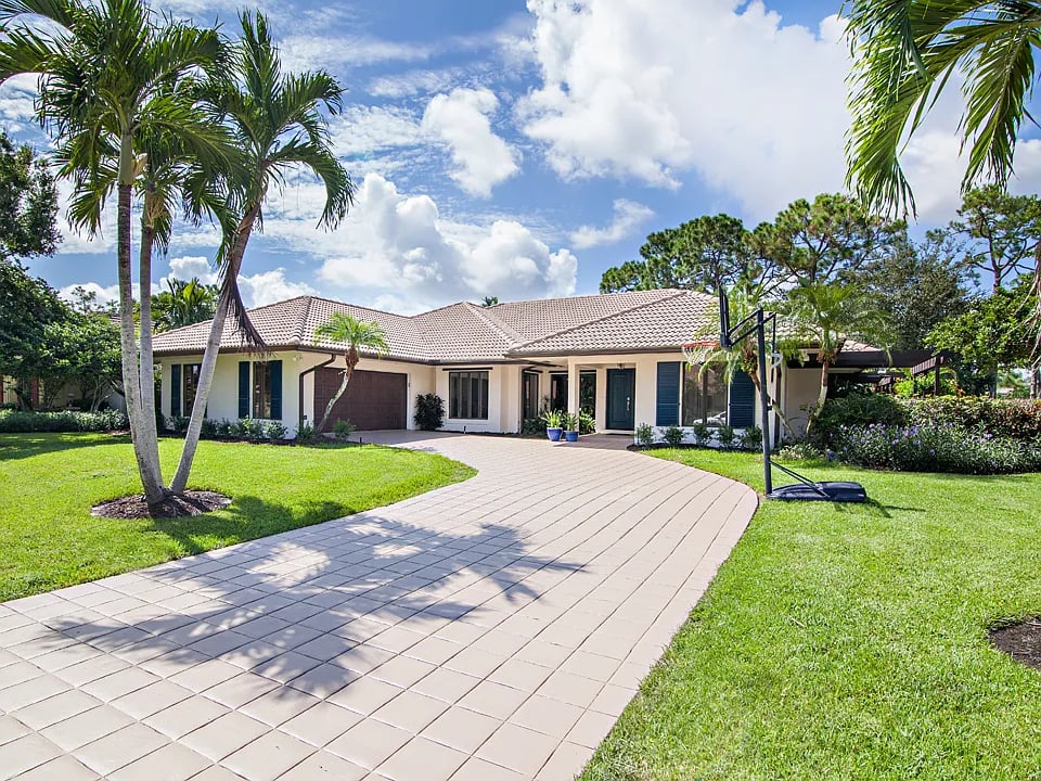 4 Berwick Rd