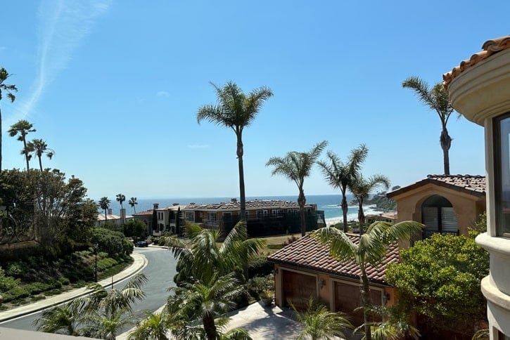 81 Ritz Cove Dr