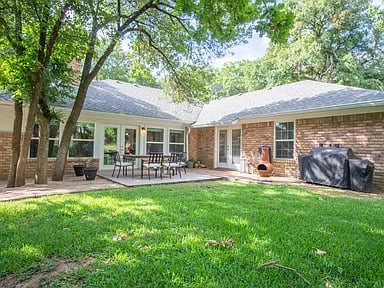 10003 Burgundy Ln