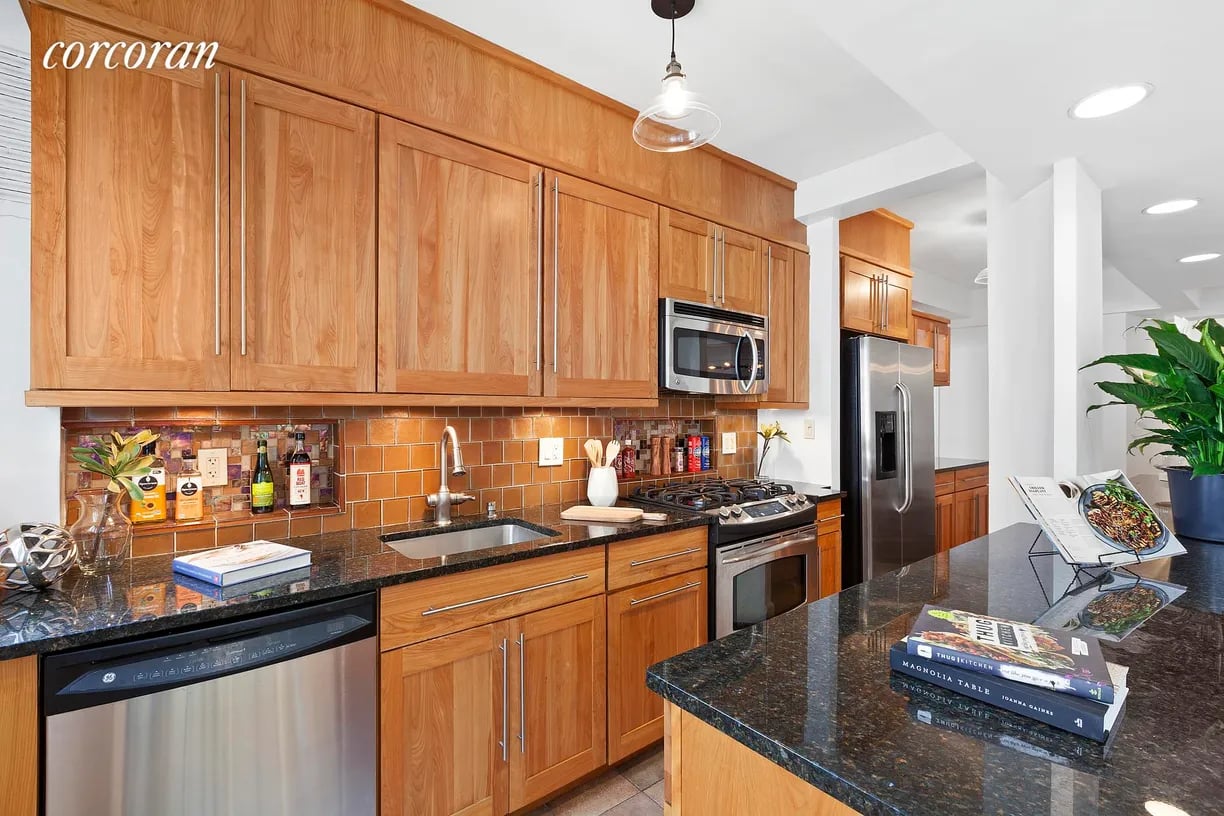 333 W 57th St Apt 512