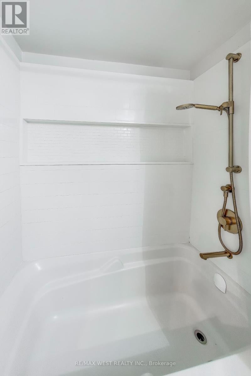 #1917 - 5 Greystone Walk Drive, Toronto Unit: 1917