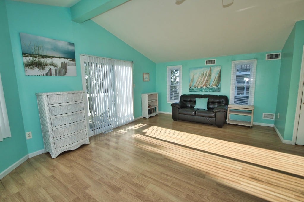 15 S 2nd Street Surf City