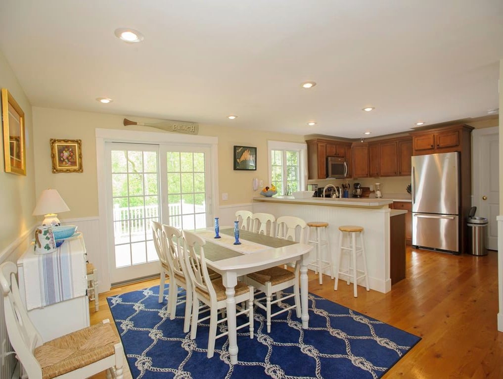 196 Spring Hill Rd