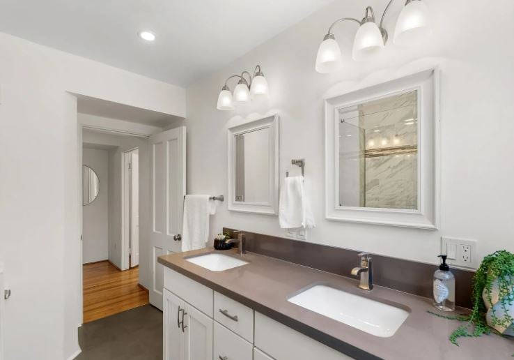 2136 Guy St, San Diego, CA 92103