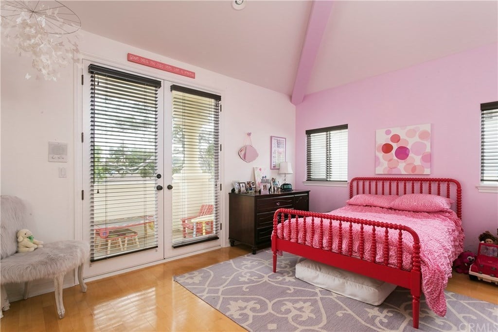 1408 Walnut Ave