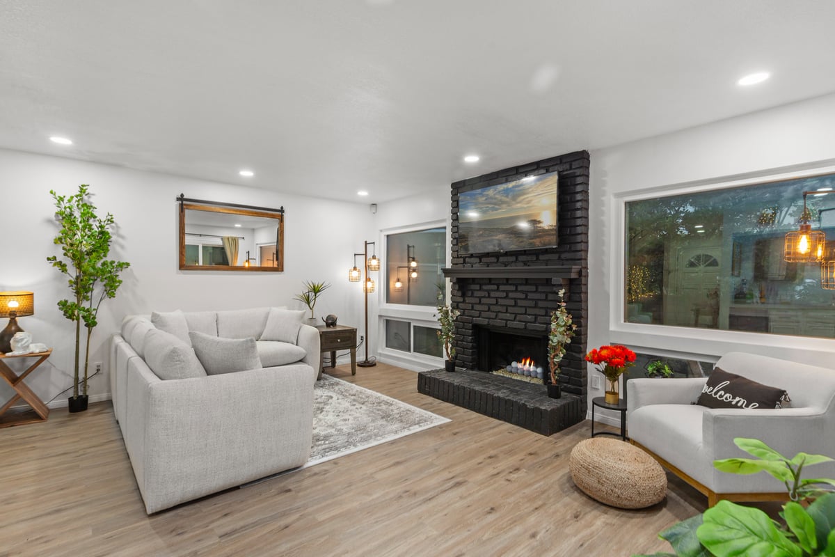 150 S Stonebrook Drive #2