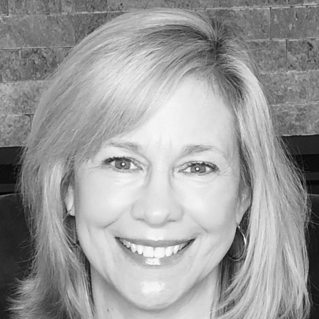 Deanna Porterfield Leawood, KS Real Estate Agent Headshot