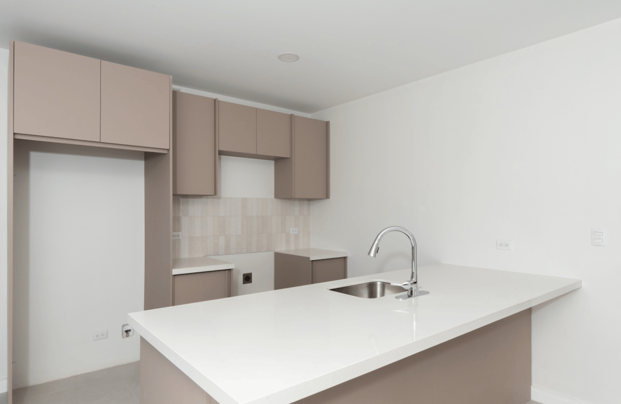 291021 La Rambla | Urban-Style 1-Bedroom Residence in La Rambla – $250,000