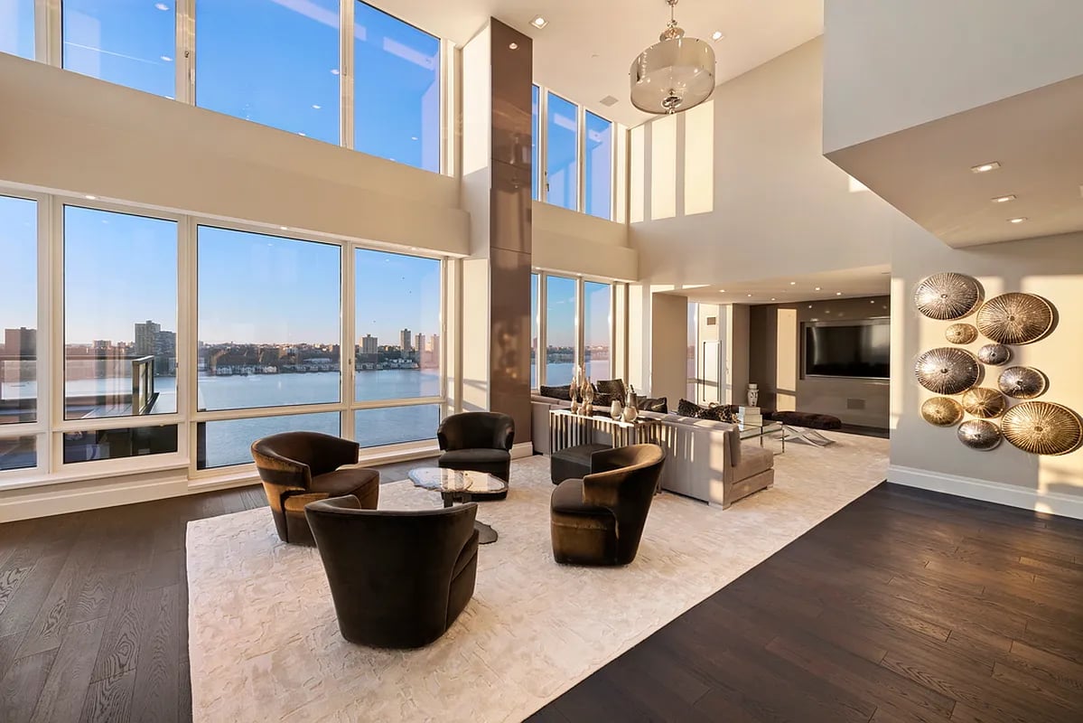 60 Riverside Blvd #2102