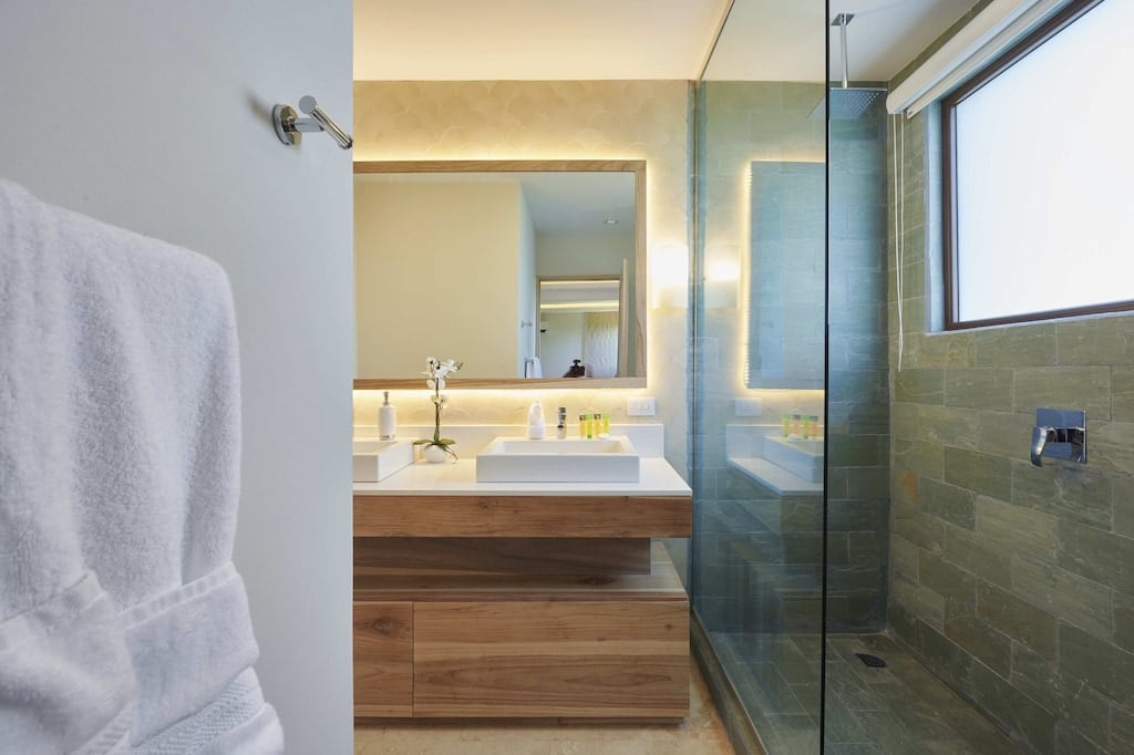 Enclave 49 | Playa Langosta: Luxury 5 Bedroom With World Class Views!