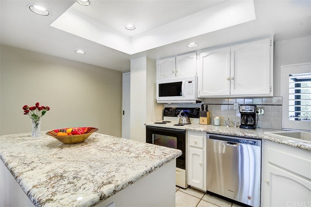 925 Van Ness Ct