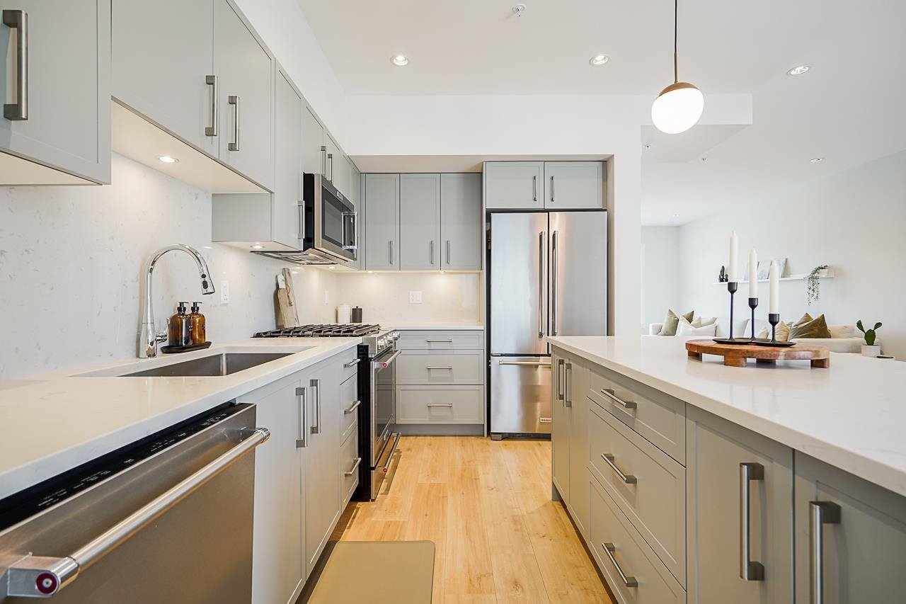 2-22128 48a Ave