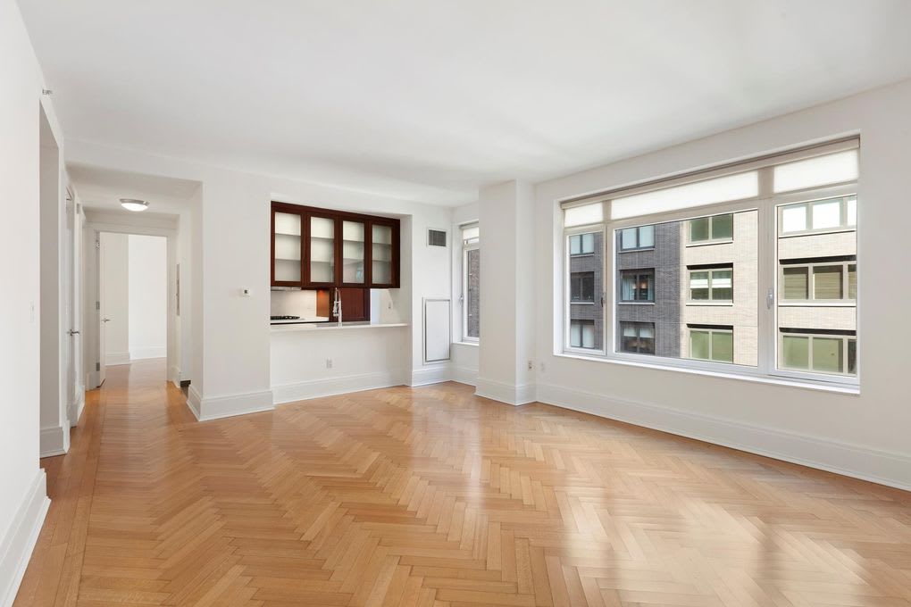 205 W 76th St, #803