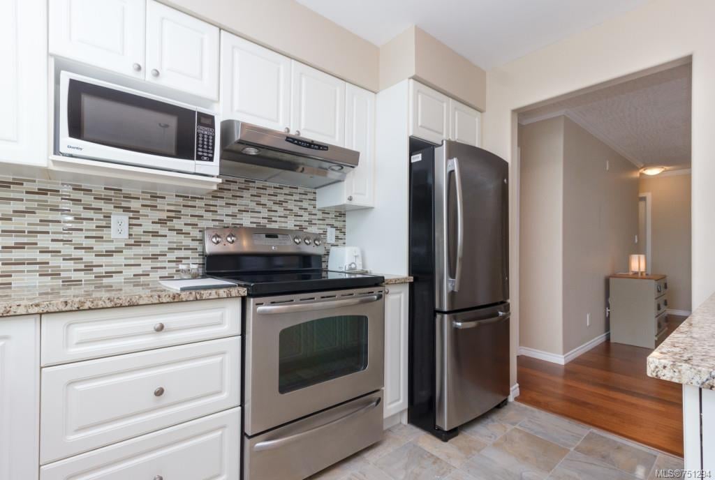 203-1663 McKenzie Ave