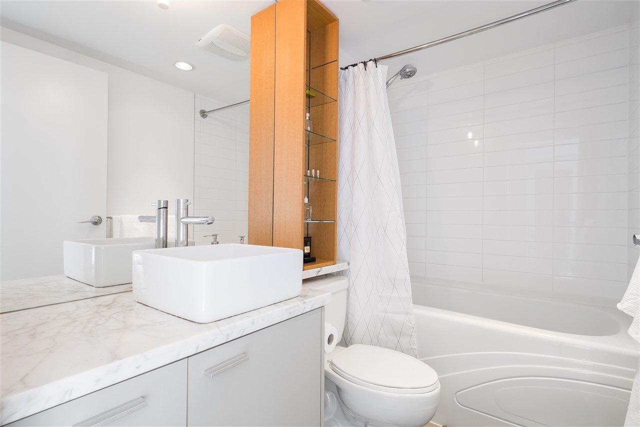 33 Smithe St, #2203