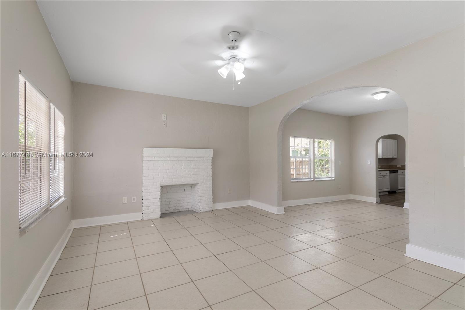 503 Avenida Hermosa, West Palm Beach, FL 33405
