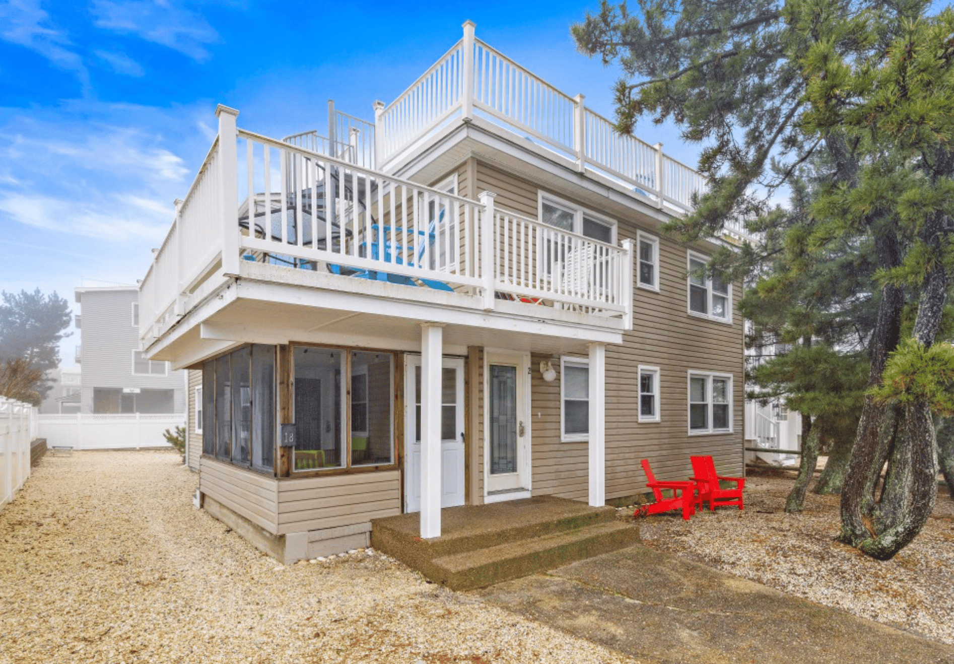 18 E Dupont Ave, Brant Beach (Top Floor)